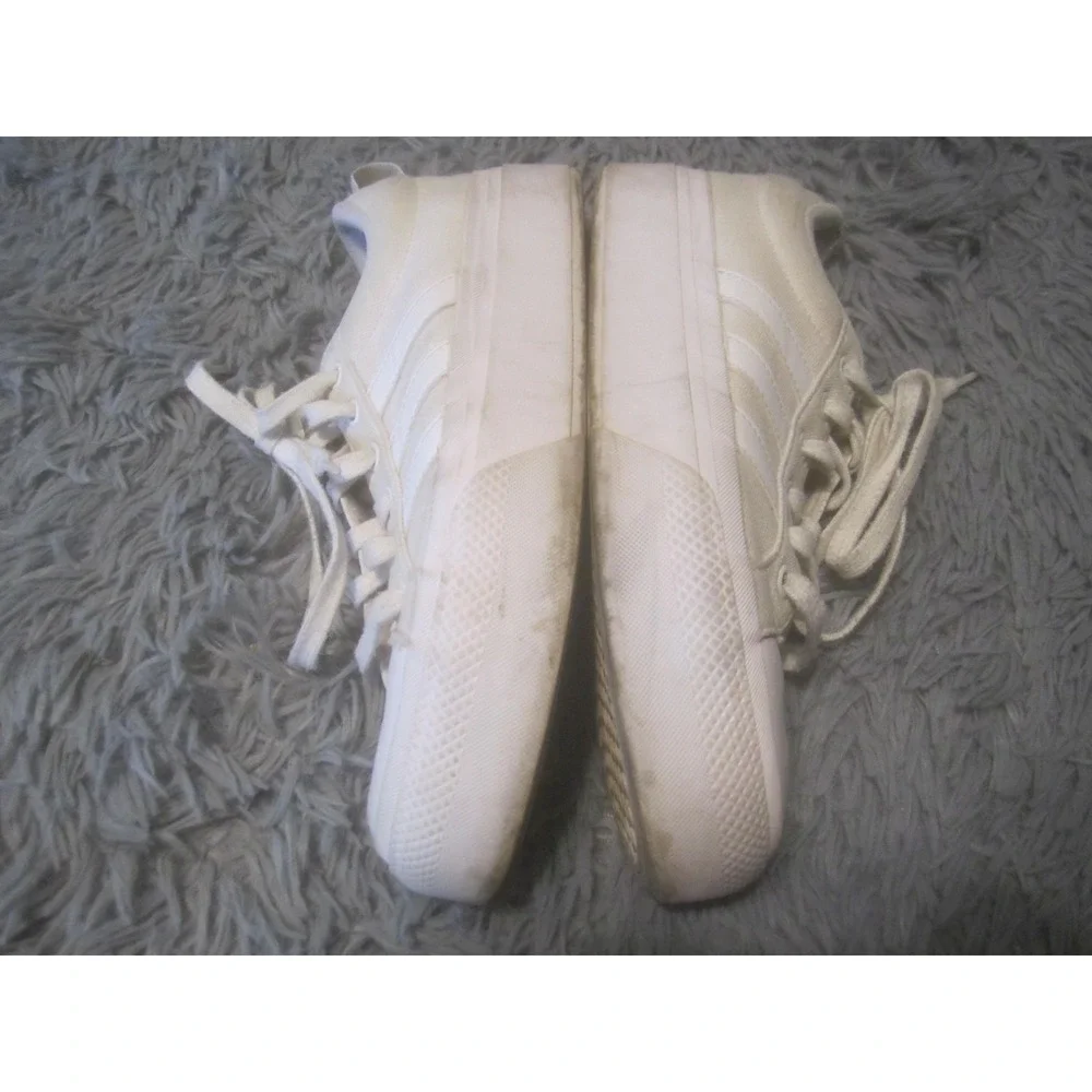 Adidas Shoes Womens Size 9 White Canvas Low Top Casual Sneakers Lace Up